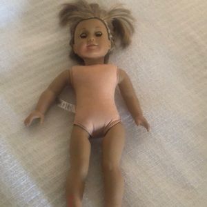 Rare American girl doll Lea Clark blonde with green eyes